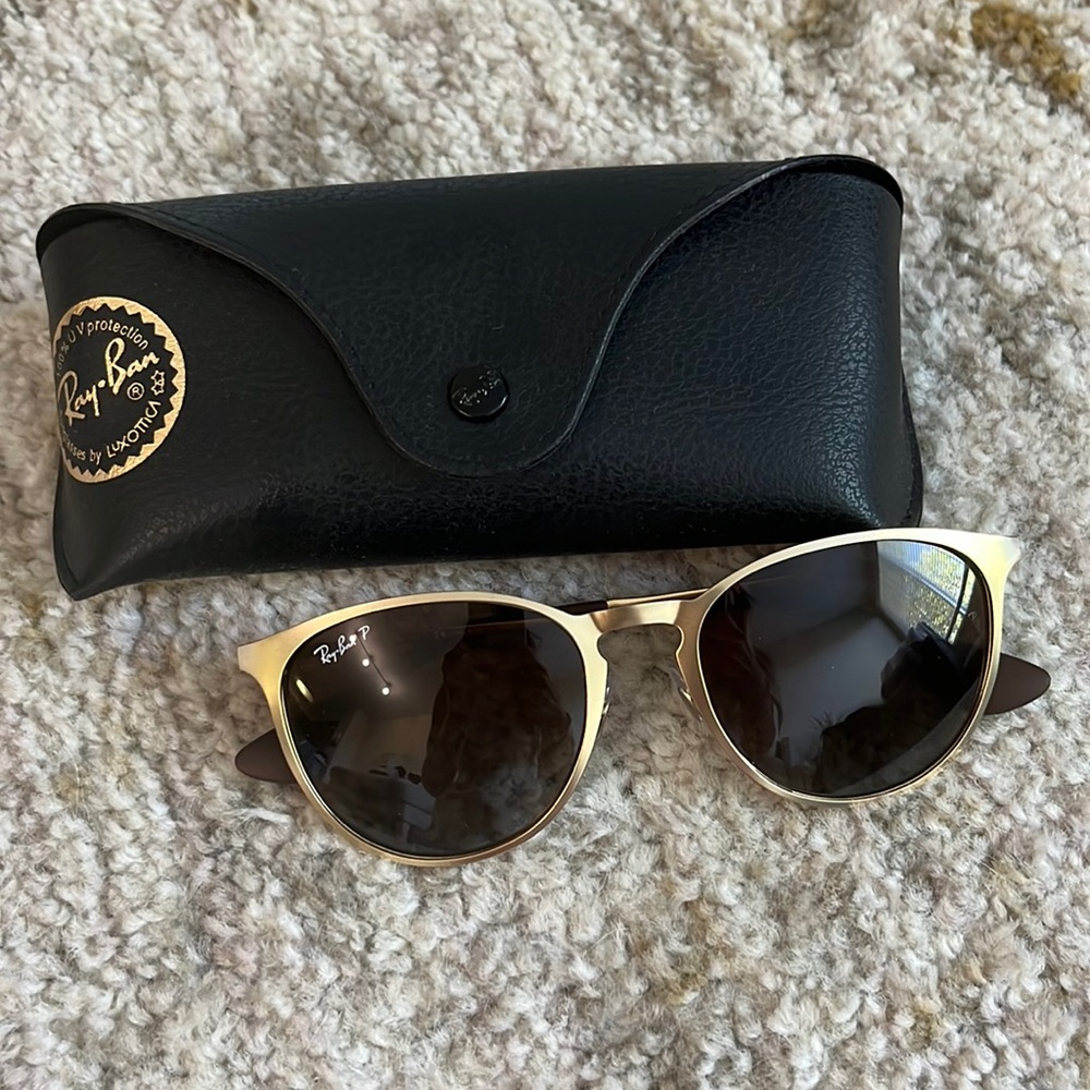 Brand New Gold Ray Bans never worn